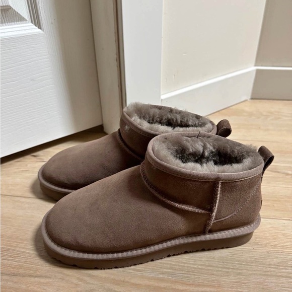 UGG Shoes - UGG Kids Brown Slippers